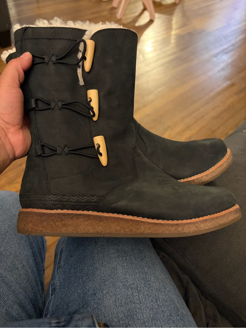 UGG Black Shearling-LinedWinter Boots size 8